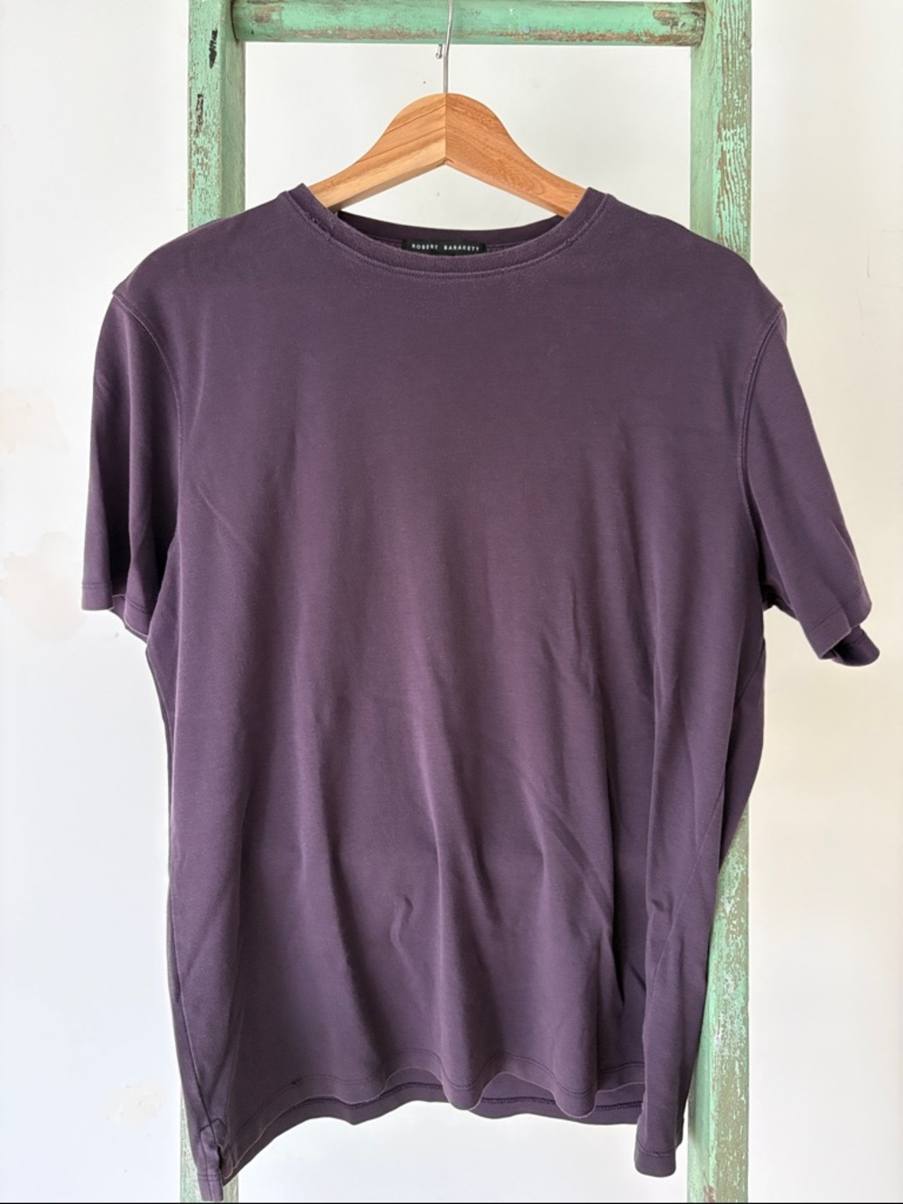 Robert Barakett Men's Short Sleeve Crew Neck T-Shirt in Deep Plum
